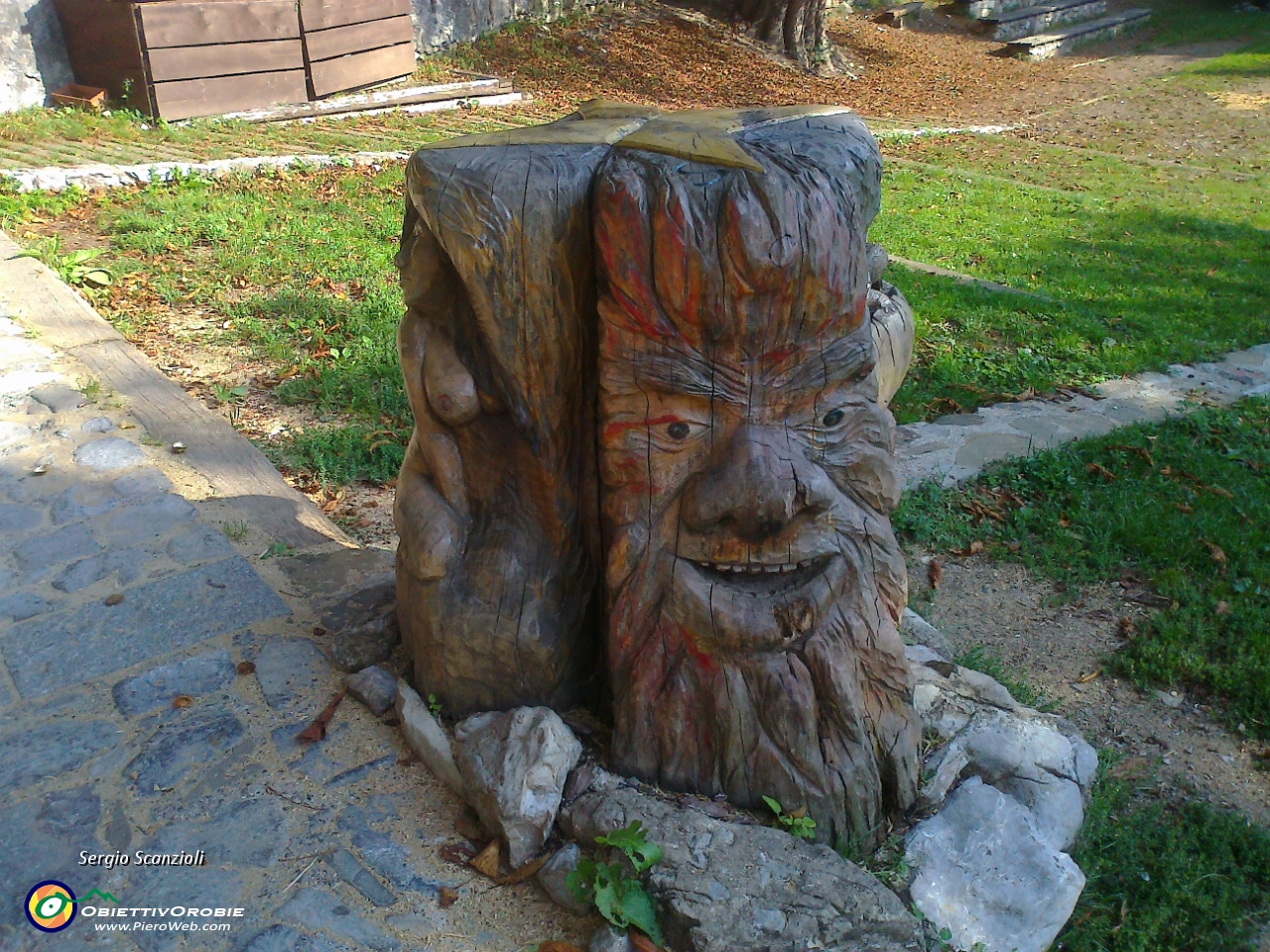 16 Ceppi scolpiti.jpg
